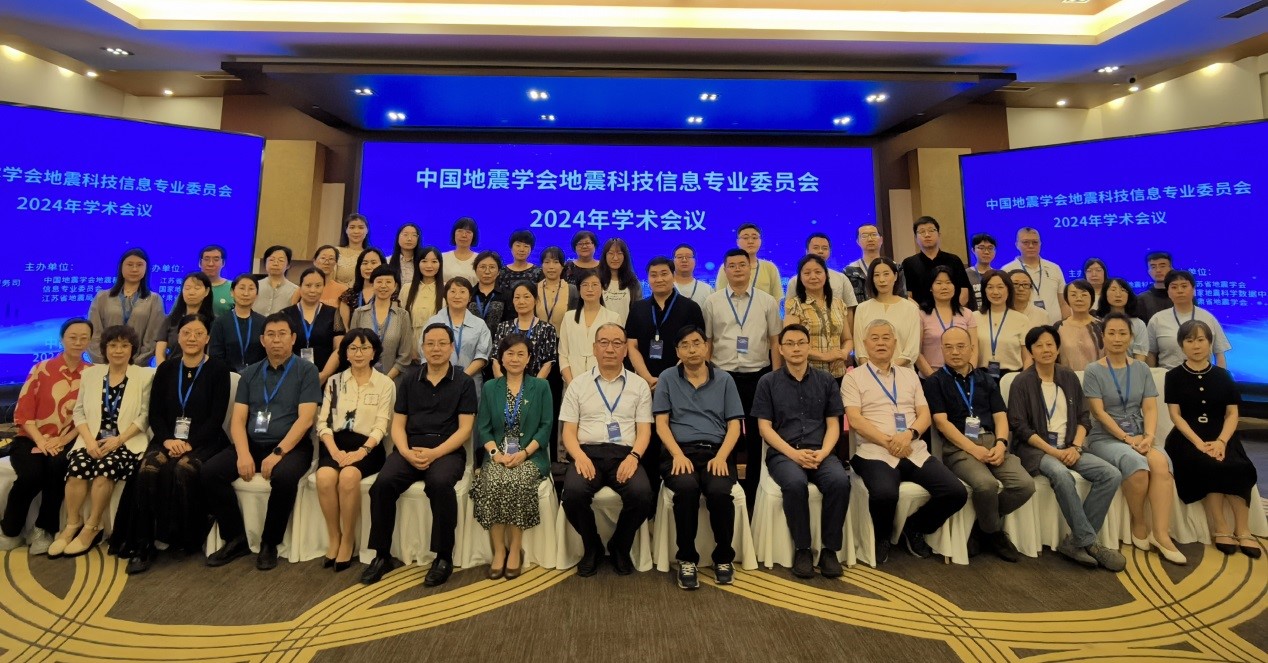 科技信息1.jpg